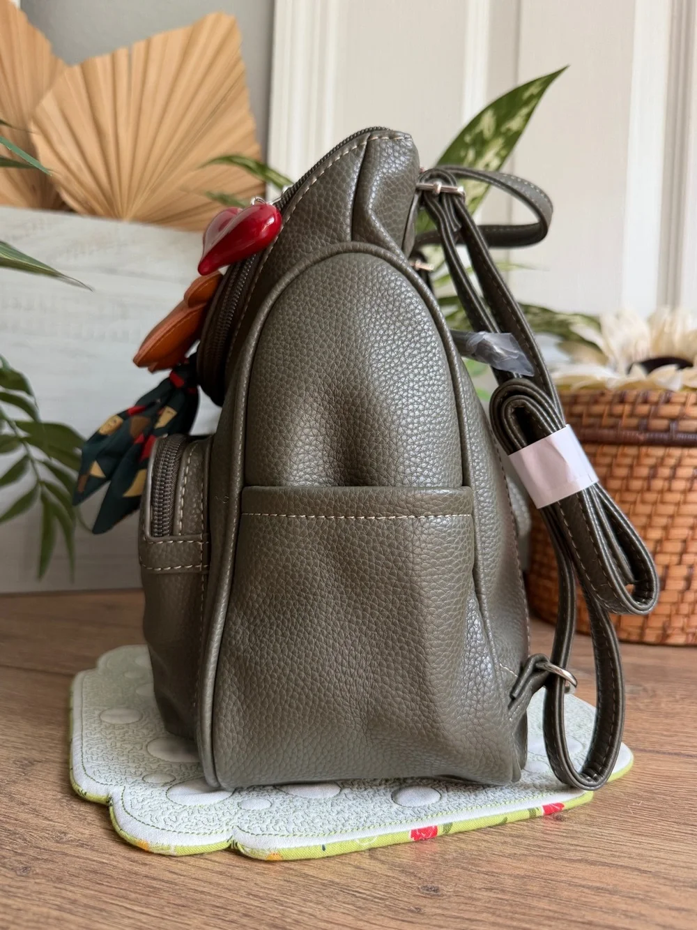 MultiSac Olive Green Pebbled VL Backpack Purse Travel Bag – Graduation Gift - Picture 9 of 11